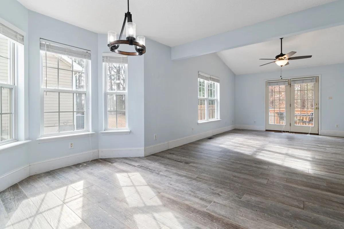 Clean, safe room after biohazard cleanup in Glendale, New York, NY